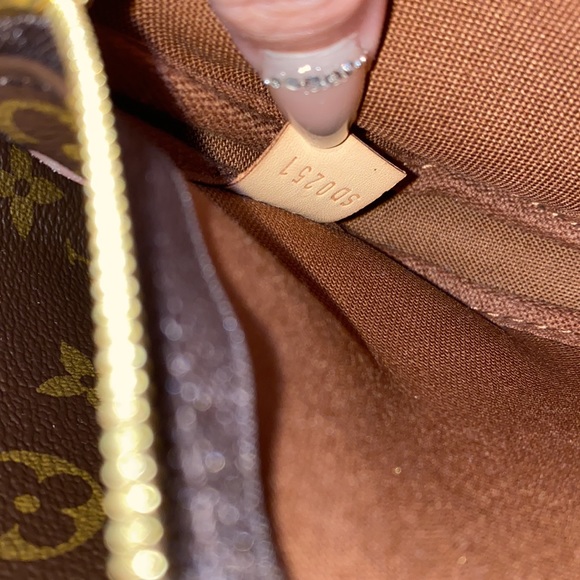 Louis Vuitton Multi Pouchette Accessories - Picture 10 of 10